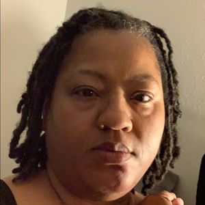 Meet your Posher, Connie